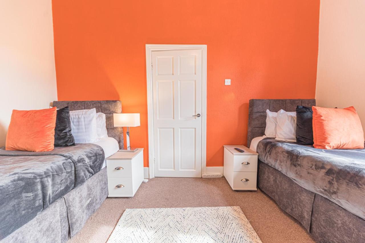 *King Bed* Luxury City Centre House Barrow-in-Furness Ngoại thất bức ảnh