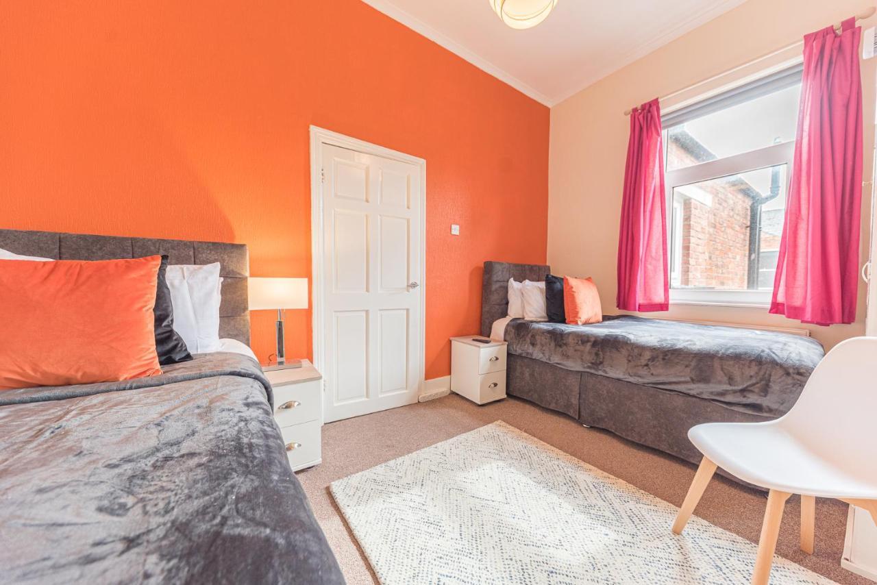*King Bed* Luxury City Centre House Barrow-in-Furness Ngoại thất bức ảnh